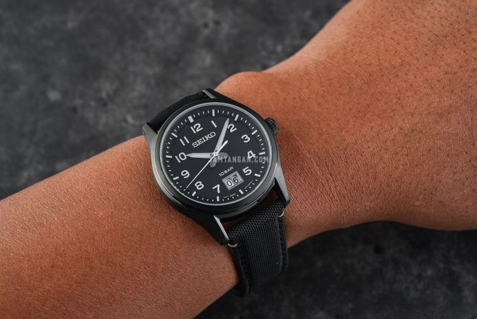 Seiko SUR571P1 Discover More Black Dial Black Nylon Strap