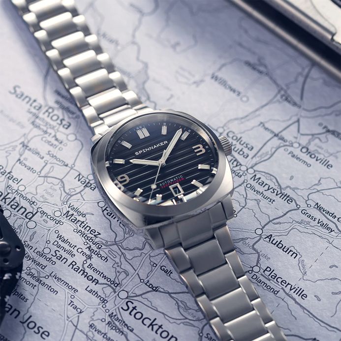 Spinnaker Hull SP-5073-33 Riviera Noire Men Black Dial Stainless Steel Strap