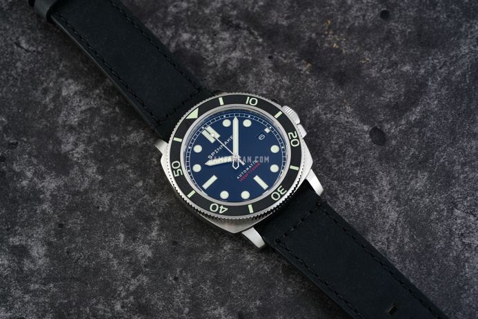 Spinnaker Hull Diver SP-5088-01 Tuxedo Black Dial Black Leather Strap