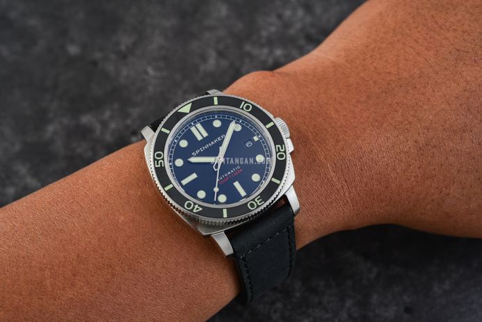 Spinnaker Hull Diver SP-5088-01 Tuxedo Black Dial Black Leather Strap