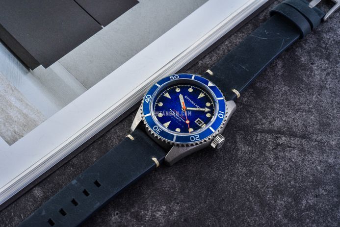 Spinnaker Wreck SP-5089-02 Oxidized Blue Dial Dark Blue Leather Strap