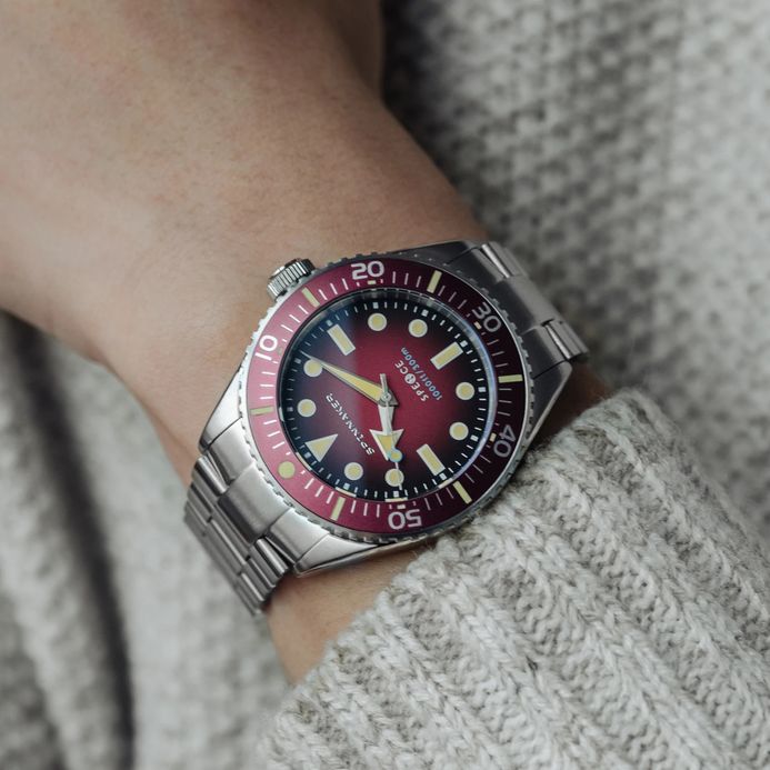 Spinnaker Spence 300 SP-5097-55 Crimson Red Dial Stainless Steel Strap + Extra Strap