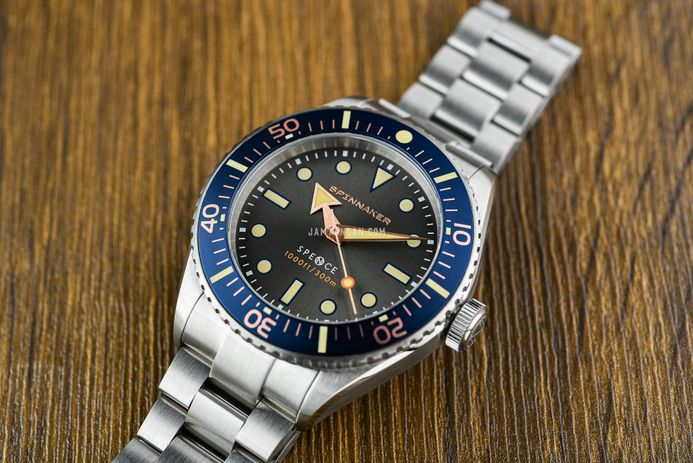 Spinnaker Spence 300 SP-5097-77 Automatic Gunmetal Dial Stainless Steel Strap + Extra Strap