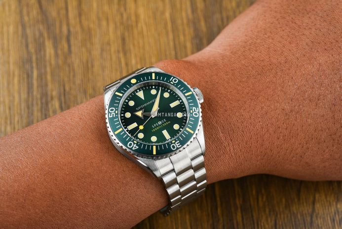Spinnaker Spence 300 SP-5097-88 Automatic Olive Dial Stainless Steel Strap + Extra Strap