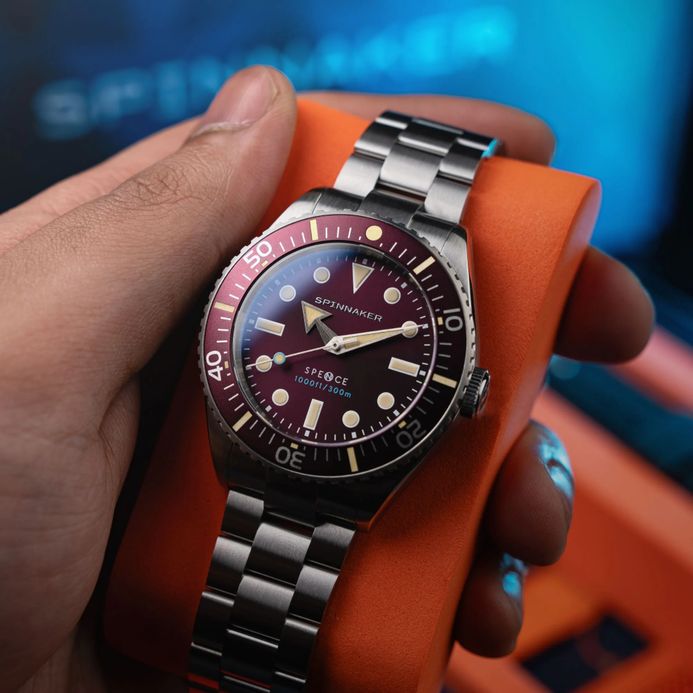 Spinnaker Spence 300 SP-5097-99 Automatic Burgundy Dial Stainless Steel Strap + Extra Strap