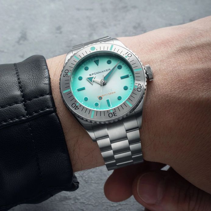 Spinnaker Spence 300 SP-5097-AA Automatic Aquamarine Dial Stainless Steel Strap + Extra Strap