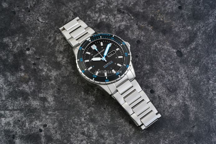 Spinnaker Hass SP-5099-22 Automatic Pebble Black Dial Stainless Steel Strap