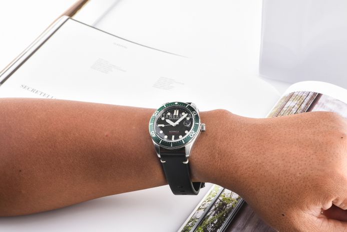 Spinnaker Croft SP-5100-02 Mid Size Automatic Nomad Black Dial Black Leather Strap