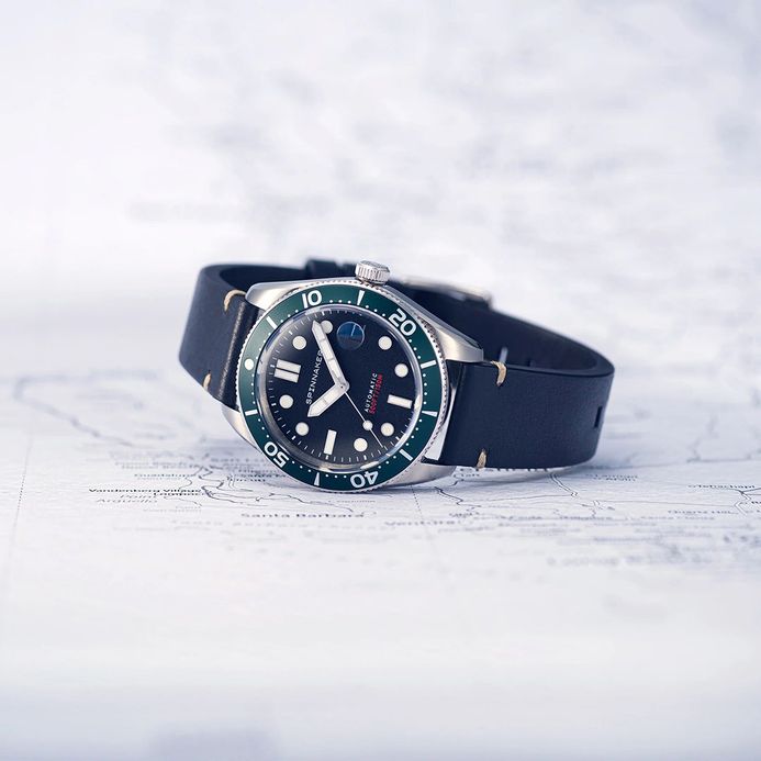 Spinnaker Croft SP-5100-02 Mid Size Automatic Nomad Black Dial Black Leather Strap