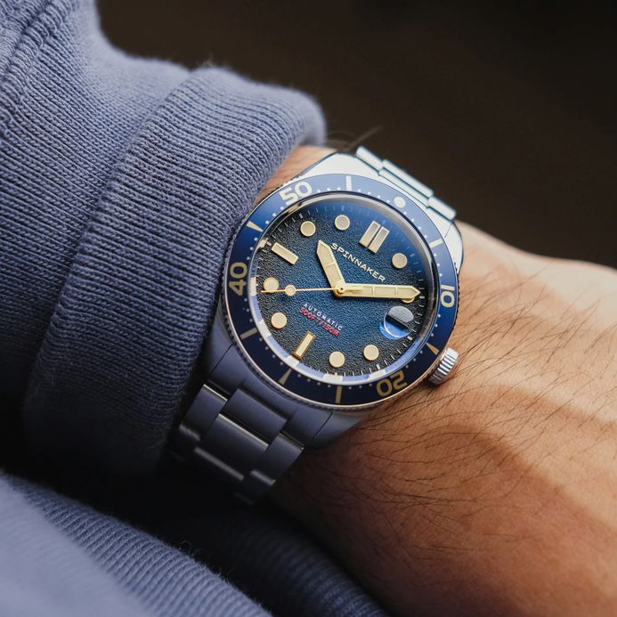 Spinnaker Croft SP-5100-22 Mid Size Automatic Regiment Blue Dial Stainless Steel Strap