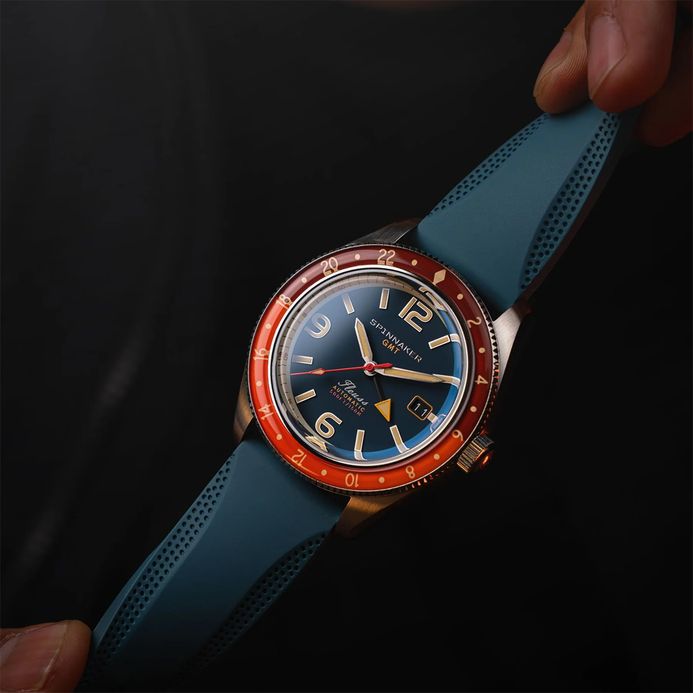 Spinnaker Fleuss SP-5120-55 GMT Automatic Dark Cerulean Blue Stainless Steel Strap + Extra Strap