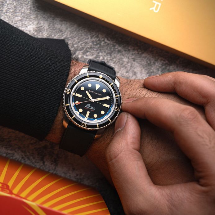 Spinnaker Fleuss SP-5133-11 145th Cool Black Dial St. Steel Strap + Extra Strap Limited Edition