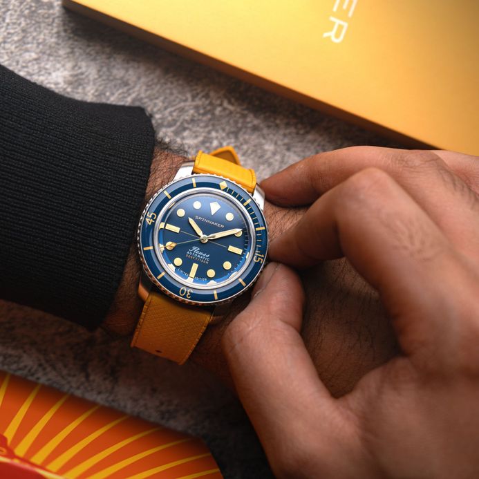 Spinnaker Fleuss SP-5133-33 145th Ocean Blue Dial St. Steel Strap + Extra Strap Limited Edition
