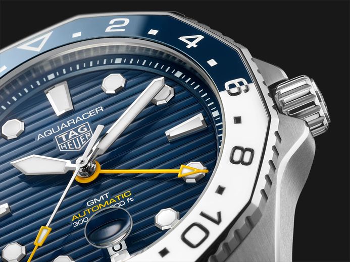 TAG Heuer Aquaracer Professional 300 GMT Automatic