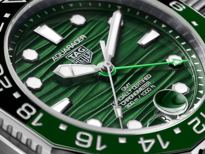 TAG Heuer Aquaracer Automatic Diver Professional 300 GMT  Green Dial Steel Strap