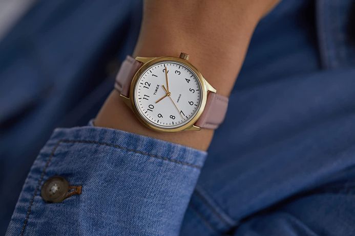 Timex Easy Reader TW2V25200 Indiglo White Dial Pink Leather Strap