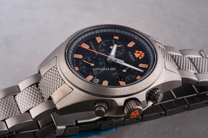Timex Expedition TW2W45700 Field Chronograph Black Dial Gunmetal Stainless Steel Strap
