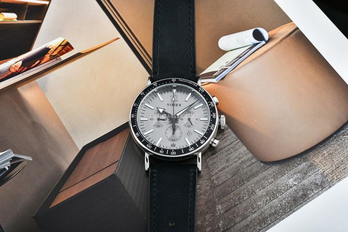 Timex Waterbury TW2W47400 Chronograph Grey Dial Black Leather Strap