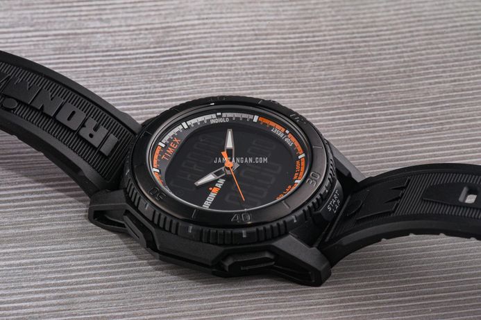 Timex Ironman TW2W53600 Men Adrenalin Digital Analog Dial Black  Polyurethane Strap