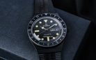 Timex Q TW2U61600 Reissue Men Black Dial Black Stainless Steel Strap-6